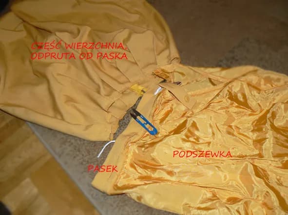 Jak zwęzić spódnicę bez szycia - proste metody na szybkie dopasowanie Jak zwęzić spódnicę bez szycia - proste metody na szybkie dopasowanie